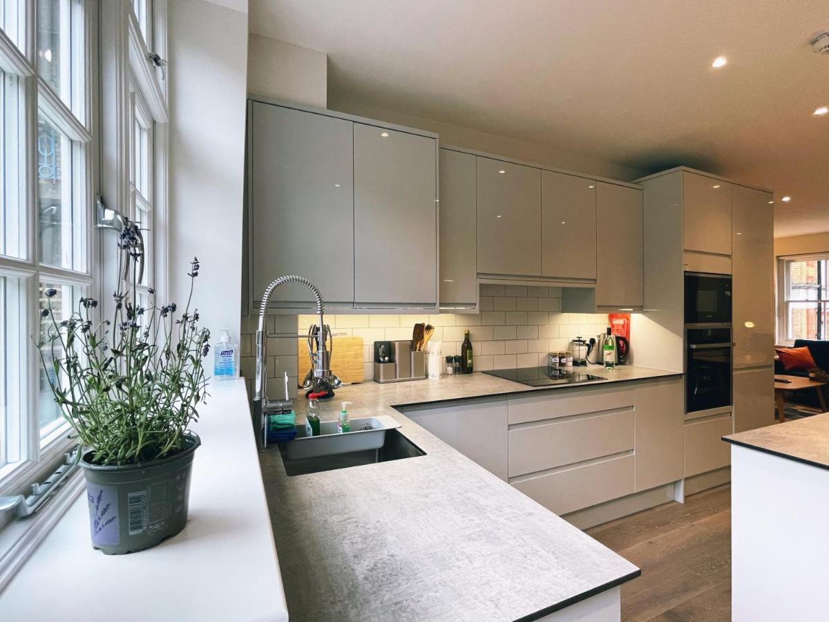 Ferienwohnung James'S Place On Oxford Street London Exterior foto